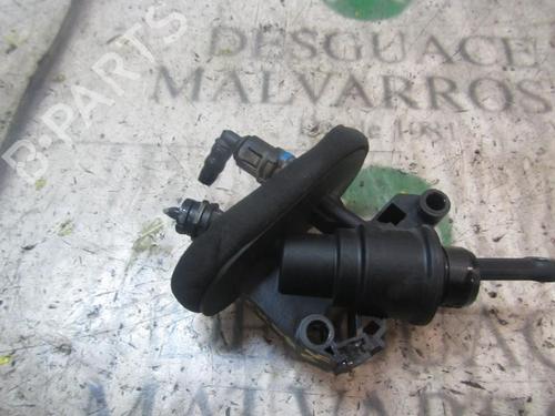 Used Clutch slave cylinder FORD FIESTA VI (CB1, CCN) [2008-2017]  14277101