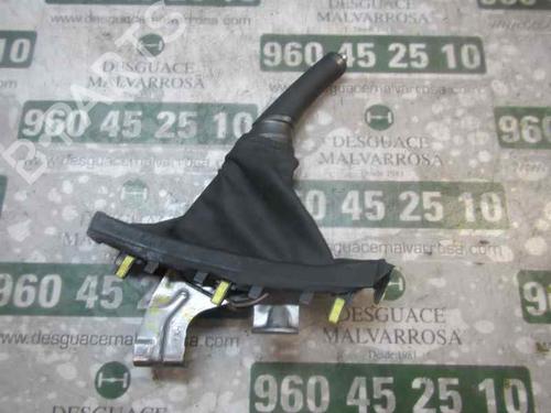 Used Hand brake TOYOTA VERSO (_R2_) 1.6 D4-D (WAR20_) (112 hp) 8771231