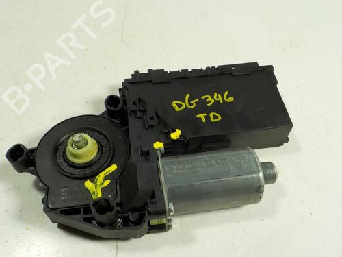 Used Right rear window motor Right rear window motor PORSCHE CAYENNE (9PA) S 4.5 (340 hp) 7572569 7572569