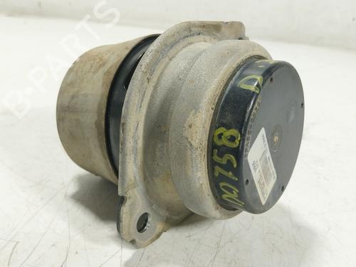 Used Engine mount Engine mount PORSCHE CAYENNE (9PA) 3.6 (290 hp) 33057550 33057550