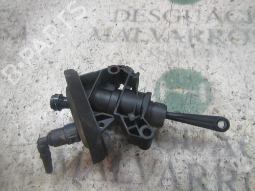Used Clutch slave cylinder Clutch slave cylinder FORD FIESTA VI (CB1, CCN) 1.25 (82 hp) 14274007 14274007