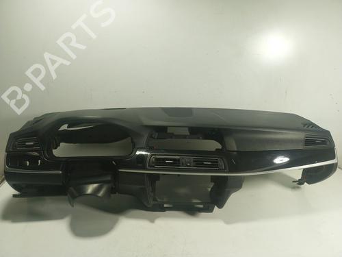 Used Dashboard BMW 5 (F10) [2009-2016]  21140122