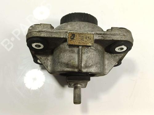 Used Engine mount Engine mount LAND ROVER RANGE ROVER SPORT II (L494) 3.0 SDV6 4x4 (306 hp) 40025281 40025281