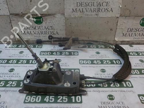 Used Gear lever Gear lever VW PASSAT B6 Variant (3C5) 1.9 TDI (105 hp) 8121510 8121510