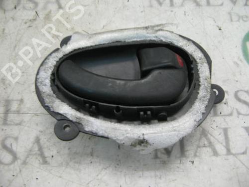 Used Front right interior door handle Front right interior door handle PEUGEOT 406 (8B) 1.8 16V (110 hp) 3743048 3743048