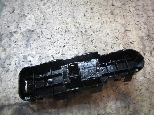 Right front window switch PEUGEOT 308 I (4A_, 4C_) 1.6 HDi | BP3836870I26 - Image 2