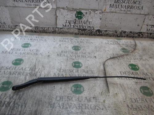 Used Front windshield wiper arm Front windshield wiper arm RENAULT MEGANE III Hatchback (BZ0/1_, B3_) [2008-2026] 3841660 3841660