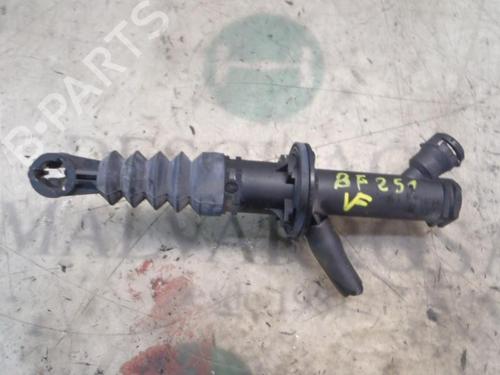 Used Clutch slave cylinder RENAULT MODUS / GRAND MODUS (F/JP0_) 1.5 dCi (JP0G, JP0H) (106 hp) 14269365