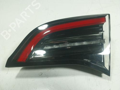 Used Right tailgate light Right tailgate light TESLA MODEL Y (5YJY) Long Range All-wheel Drive (514 hp) 16665713 16665713