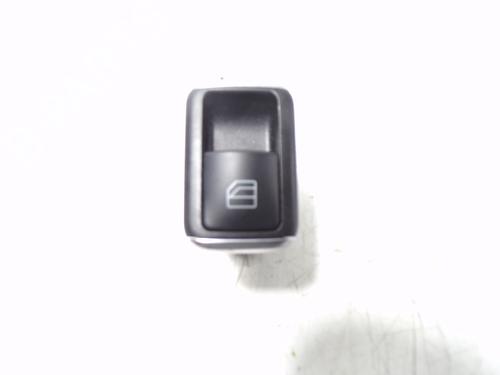 right-front-window-switch-infiniti-q30-254115da0a-2015-10089336 main image