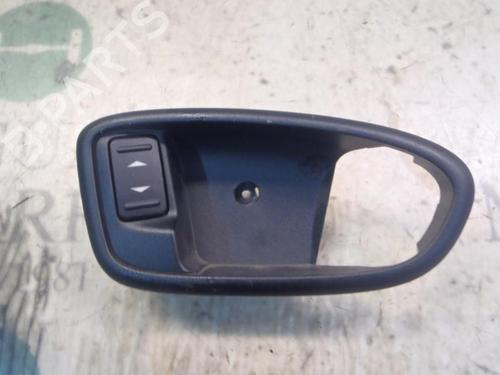 Used Right rear window switch Right rear window switch FORD MONDEO IV (BA7) 1.8 TDCi (125 hp) 3797221 3797221