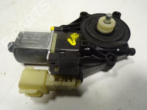 Used Right front window motor Right front window motor FORD FIESTA VI (CB1, CCN) 1.0 EcoBoost (100 hp) 11192827 11192827