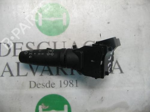 Used Headlight switch NISSAN PRIMERA Hatchback (P12) 2.2 Di (126 hp) 3759225