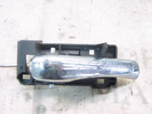 Used Front left interior door handle Front left interior door handle ALFA ROMEO 147 (937_) 1.6 16V T.SPARK ECO (937.AXA1A, 937.BXA1A) (105 hp) 3770324 3770324