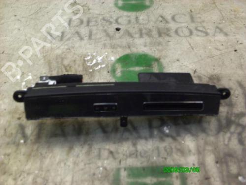 Used Switch HYUNDAI TUCSON (JM) 2.0 CRDi All-wheel Drive (113 hp) 3769258