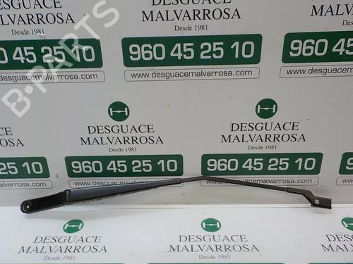 Used Front windshield wiper arm VW GOLF VI (5K1) 1.6 TDI (105 hp) 3868307