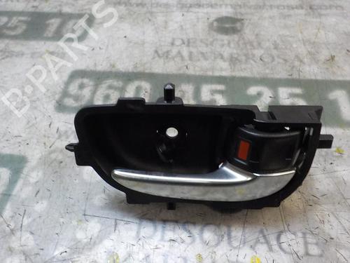 Højre bagtil invendig håndtag Højre bagtil invendig håndtag TOYOTA YARIS (_P13_) [2010-2020] 3860665 3860665
