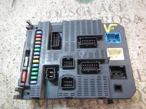 Used Fuse box Fuse box 3836753 3836753