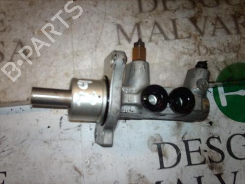 Used Brake master cylinder BMW 3 (E46) 320 d (136 hp) 3739987