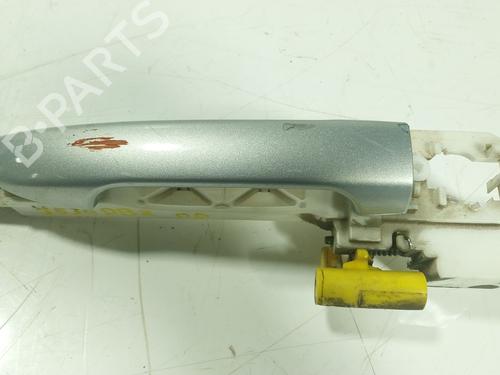 Used Front right exterior door handle KIA CERATO I Saloon (LD) [2004-2011]  32026192