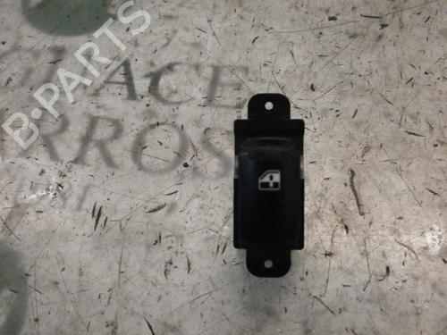 Used Right rear window switch Right rear window switch HYUNDAI ACCENT III (MC) 1.5 CRDi GLS (110 hp) 3738120 3738120