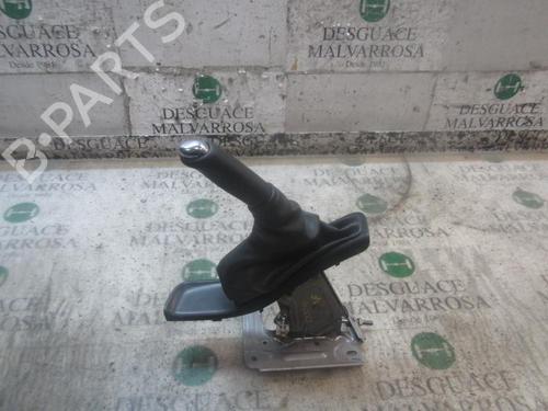 Frein à main RENAULT MEGANE III Hatchback (BZ0/1_, B3_) 1.5 dCi (BZ09, BZ0D, BZ1W, BZ29, BZ14) (110 hp) 8770882