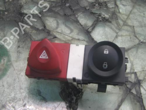 Used Warning switch RENAULT MEGANE II (BM0/1_, CM0/1_) 1.9 dCi (BM0G, CM0G) (120 hp) 3772403