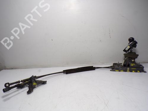 Used Gear lever VW GOLF VI (5K1) 1.6 TDI (105 hp) 13404868