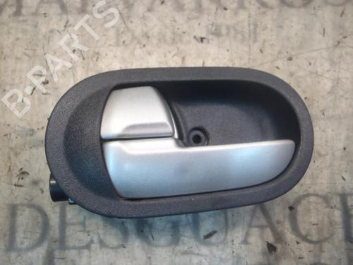Venstre foran invendig håndtak MITSUBISHI COLT VI (Z3_A, Z2_A) [2002-2012]  3801530