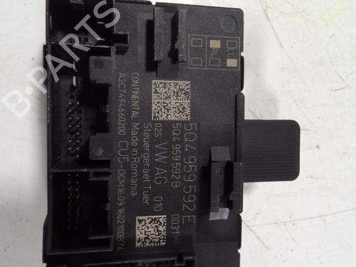 Used Electronic module Electronic module SEAT LEON (5F1) 1.2 TSI (110 hp) 8819034 8819034