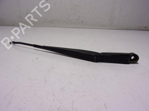 Used Front windshield wiper arm NISSAN NAVARA NP300 (D40) [2004-2025]  15899608