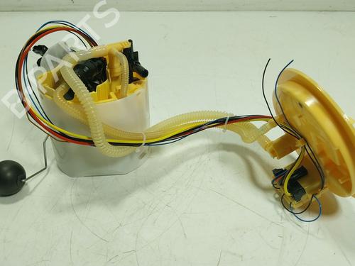 Used Fuel pump Fuel pump BMW X4 (G02, F98) xDrive 20 d Mild-Hybrid (190 hp) 30478241 30478241