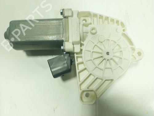 Used Right rear window motor MERCEDES-BENZ CLA Coupe (C117) CLA 250 (117.344) (211 hp) 23085801