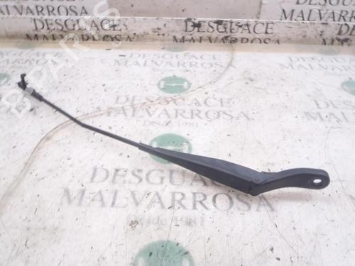 Used Front windshield wiper arm Front windshield wiper arm PEUGEOT 207 (WA_, WC_) 1.6 HDi (90 hp) 3818703 3818703