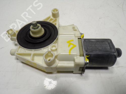 Used Right front window motor Right front window motor MERCEDES-BENZ E-CLASS (W212) E 220 CDI / BlueTEC (212.001, 212.002) (170 hp) 13248638 13248638