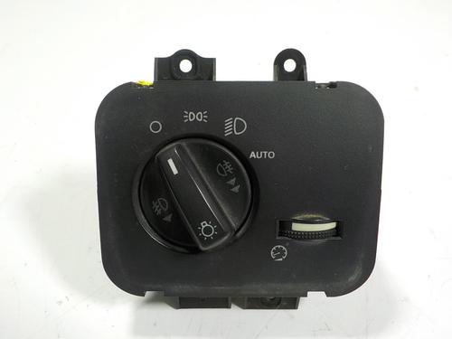Used Headlight switch LAND ROVER RANGE ROVER SPORT I (L320) 2.7 D 4x4 (190 hp) 13936052
