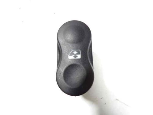 Used Right front window switch Right front window switch DACIA SANDERO 1.5 dCi (75 hp) 6794534 6794534