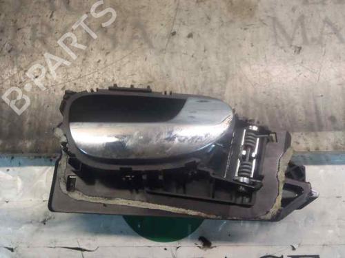 Used Rear right interior door handle Rear right interior door handle 3804677 3804677