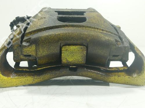 Used Right front brake caliper Right front brake caliper AUDI A8 D3 (4E2, 4E8) 3.0 TDI quattro (233 hp) 27693504 27693504