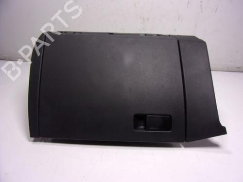 Used Glove box VW TAIGO (CS1) 1.0 TSI (110 hp) 15583184