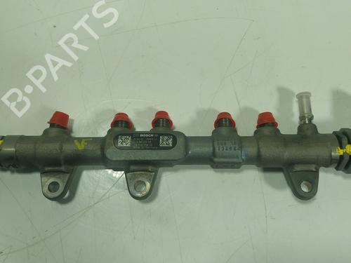 Used Injection rail BMW X1 (F48) xDrive 20 d (190 hp) 26703670