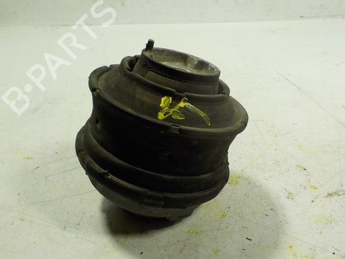 Used Engine mount Engine mount MERCEDES-BENZ C-CLASS Coupe (CL203) C 180 Kompressor (203.746) (143 hp) 9084379 9084379