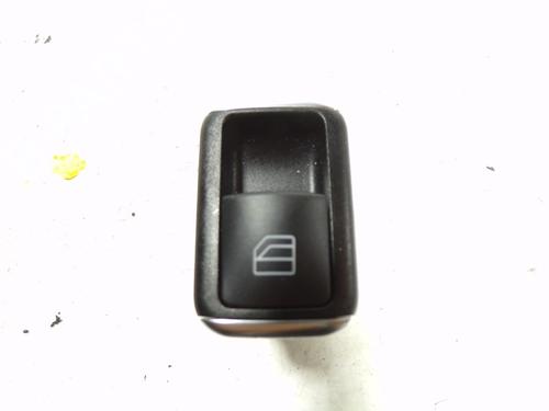 Used Right rear window switch Right rear window switch 7309064 7309064