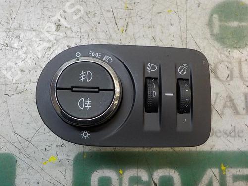 Used Headlight switch Headlight switch OPEL CORSA E (X15) 1.4 (08, 68) (90 hp) 3871839 3871839