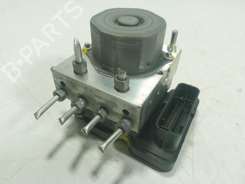 Used ABS pump RENAULT CAPTUR I (J5_, H5_) 0.9 TCe 90 (90 hp) 26144781