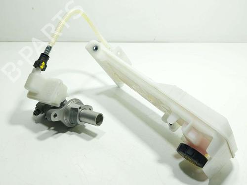 Used Brake master cylinder Brake master cylinder 37593791 37593791
