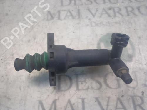 Used Clutch slave cylinder AUDI A2 (8Z0) 1.4 (75 hp) 14268234