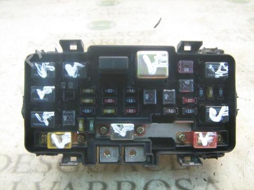 Used Fuse box Fuse box HONDA CIVIC VII Hatchback (EU, EP, EV) 1.6 i (EP2, EU8, EU6) (110 hp) 3758420 3758420