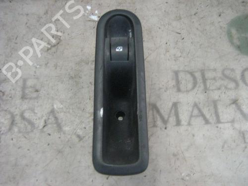 Used Right rear window switch Right rear window switch RENAULT SCÉNIC II (JM0/1_) 1.9 dCi (JM0G, JM12, JM1G, JM2C) (120 hp) 3741105 3741105