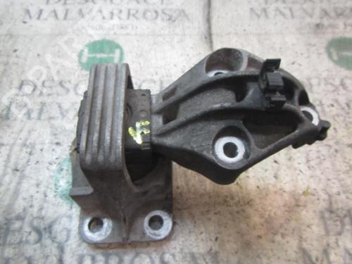 Used Engine mount Engine mount RENAULT MEGANE III Hatchback (BZ0/1_, B3_) 1.5 dCi (106 hp) 9080859 9080859